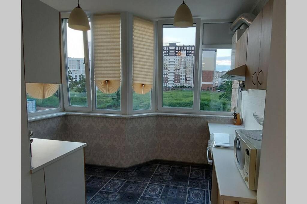 Комфортная Квартира У Моря Kryschaniwka Exterior foto